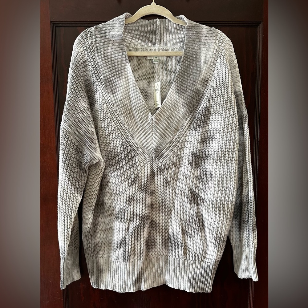 Aerie v-neck sweater
